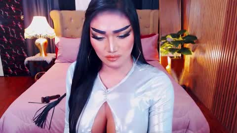 Snapshot of alurajhenson chatting on 02-04-26, 10:26 Alura Jhenson online show from 02-04-26, 10:26