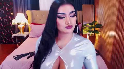 Snapshot of alurajhenson chatting on 02-13-26, 06:48 Alura Jhenson online show from 02-13-26, 06:48