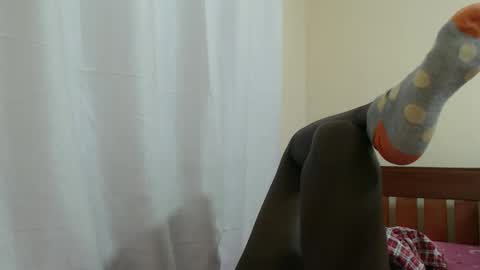 Snapshot of alvine_keji chatting on 10-19-25, 04:40 Alvine keji online show from 10-19-25, 04:40