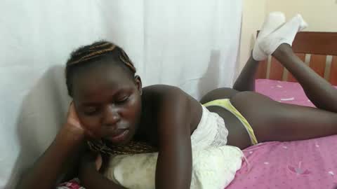 Snapshot of alvine_keji chatting on 10-22-25, 02:34 Alvine keji online show from 10-22-25, 02:34