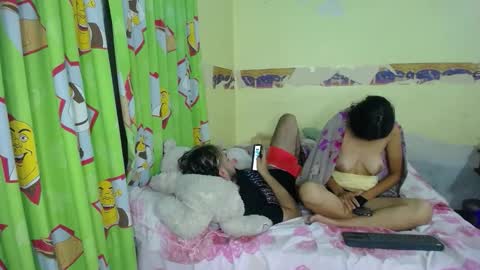 Snapshot of always_hot3 chatting on 11-29-25, 01:52 always_hot3 online show from 11-29-25, 01:52