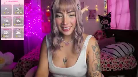 Snapshot of alwayslovely_mango chatting on 09-17-25, 06:53 Tell me Lorens online show from 09-17-25, 06:53