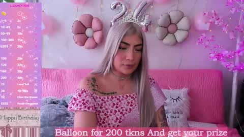 Snapshot of alwayslovely_mango chatting on 10-04-25, 07:23 Tell me Lorens online show from 10-04-25, 07:23