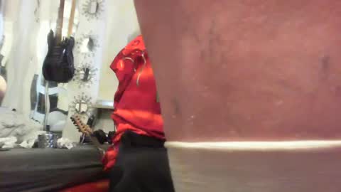 Snapshot of alwaysniceguy2 chatting on 11-28-25, 07:33 HoneyMelonGuy online show from 11-28-25, 07:33