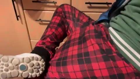 alwshrny23 online show from 02-13-25, 03:39