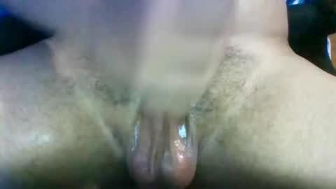 Snapshot of alxvid chatting on 10-20-25, 03:51 alxvid online show from 10-20-25, 03:51