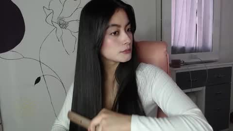 Snapshot of aly_foxx chatting on 12-24-24, 02:33 Aly foxx online show from 12-24-24, 02:33