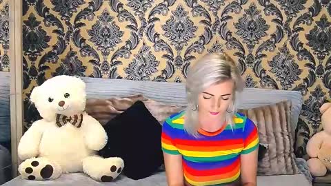 aly online show from 02-20-25, 01:40