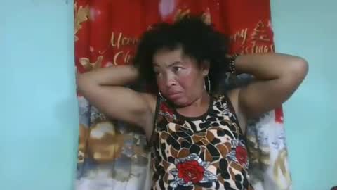 Snapshot of alypierette chatting on 11-08-25, 07:34 alypierette online show from 11-08-25, 07:34