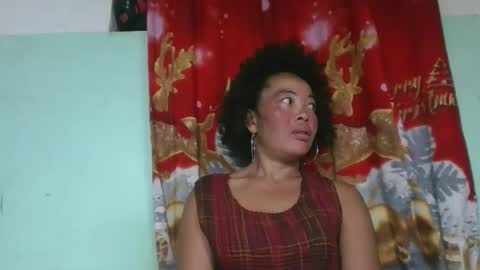 Snapshot of alypierette chatting on 11-11-25, 04:12 alypierette online show from 11-11-25, 04:12