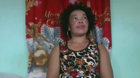 Snapshot of alypierette chatting on 11-12-25, 06:08 alypierette online show from 11-12-25, 06:08