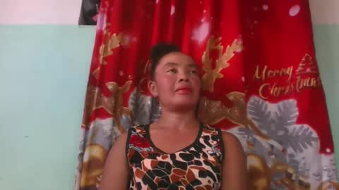 Snapshot of alypierette chatting on 11-23-25, 06:24 alypierette online show from 11-23-25, 06:24