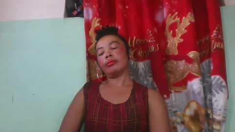 Snapshot of alypierette chatting on 11-25-25, 07:41 alypierette online show from 11-25-25, 07:41