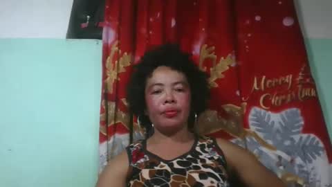 Snapshot of alypierette chatting on 12-13-25, 07:53 alypierette online show from 12-13-25, 07:53