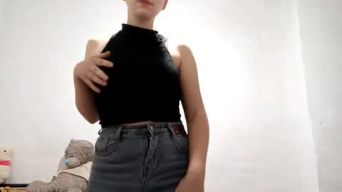 Zara online show from 12-22-25, 05:54