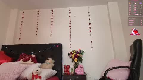 Snapshot of amabella_w chatting on 02-16-25, 01:58 Isabella online show from 02-16-25, 01:58