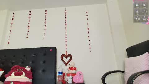 Snapshot of amabella_w chatting on 02-23-25, 10:53 Isabella online show from 02-23-25, 10:53