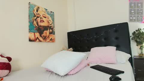 Snapshot of amabella_w chatting on 02-27-25, 11:04 Isabella online show from 02-27-25, 11:04