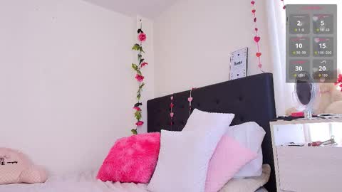 Snapshot of amabella_w chatting on 09-11-25, 07:03 Isabella online show from 09-11-25, 07:03