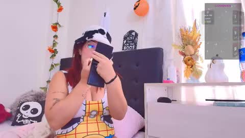 Snapshot of amabella_w chatting on 10-18-25, 07:03 Isabella online show from 10-18-25, 07:03