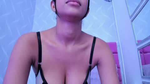 AMAIA online show from 01-26-25, 01:52