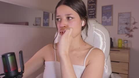 B I A N C A online show from 10-21-25, 03:18