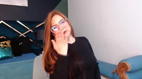 Amaia  online show from 11-07-25, 11:43