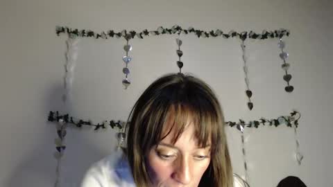 Snapshot of amalett chatting on 03-04-25, 02:27 Amalett online show from 03-04-25, 02:27