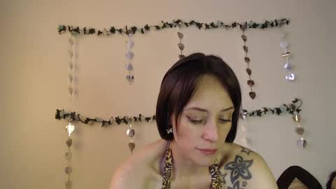 Snapshot of amalett chatting on 03-10-25, 04:14 Amalett online show from 03-10-25, 04:14