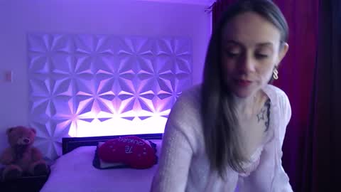 Snapshot of amalett chatting on 11-08-25, 11:54 Amalett online show from 11-08-25, 11:54