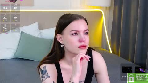 Amalia online show from 10-07-25, 01:19