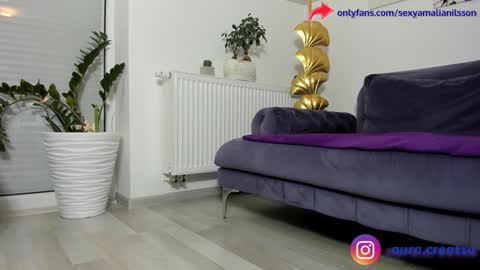 Amalia Nilsson  online show from 12-16-24, 02:49