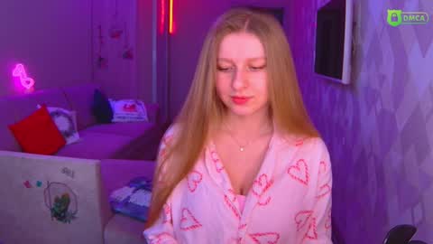 Snapshot of amaliaqueen999 chatting on 12-25-24, 12:15 Amalia online show from 12-25-24, 12:15