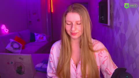 Snapshot of amaliaqueen999 chatting on 12-29-24, 01:49 Amalia online show from 12-29-24, 01:49