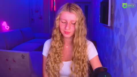 Snapshot of amaliaqueen999 chatting on 10-04-25, 03:54 Amalia online show from 10-04-25, 03:54