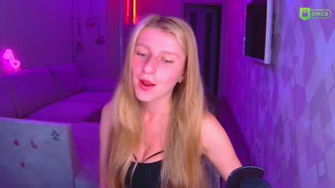 Snapshot of amaliaqueen999 chatting on 11-09-25, 01:42 Amalia online show from 11-09-25, 01:42