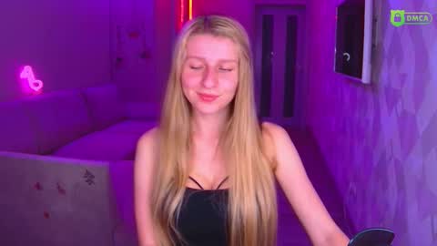 Snapshot of amaliaqueen999 chatting on 11-15-25, 02:35 Amalia online show from 11-15-25, 02:35