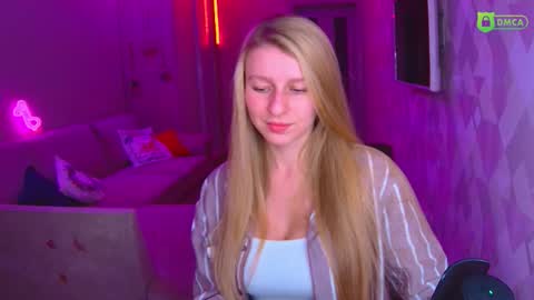 Amalia online show from 12-14-25, 03:06