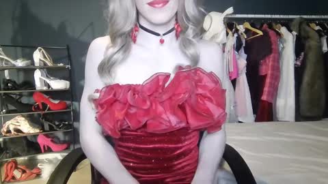 Snapshot of amaliecd chatting on 01-19-25, 07:04 Amalie online show from 01-19-25, 07:04