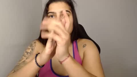 Snapshot of amanda5star chatting on 01-10-25, 01:41 The queen of the biceps online show from 01-10-25, 01:41