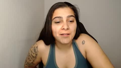 Snapshot of amanda5star chatting on 01-31-25, 03:00 The queen of the biceps online show from 01-31-25, 03:00