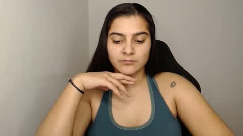 Snapshot of amanda5star chatting on 01-31-25, 09:26 The queen of the biceps online show from 01-31-25, 09:26