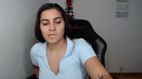 The queen of the biceps  online show from 12-21-25, 11:23