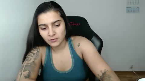 The queen of the biceps  online show from 01-13-26, 07:52