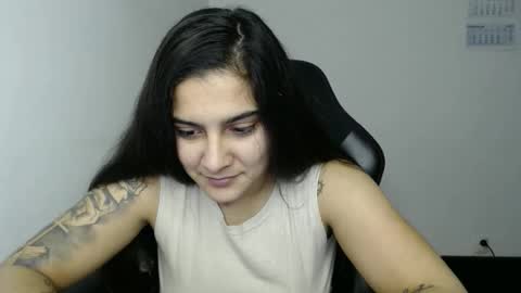 The queen of the biceps  online show from 02-05-26, 09:41