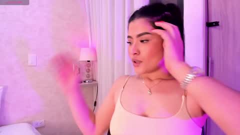 Luisa online show from 12-23-24, 02:35