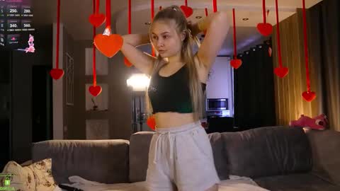     online show from 02-15-26, 04:31