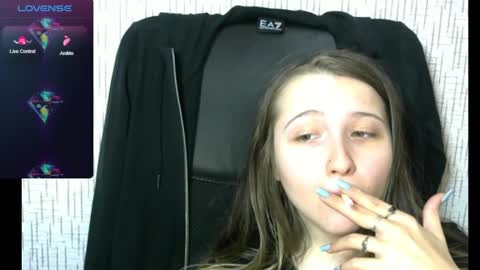 Snapshot of amanda_sherr chatting on 12-01-24, 08:53 Amanda online show from 12-01-24, 08:53