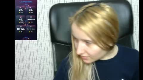 Snapshot of amanda_sherr chatting on 01-22-25, 01:11 Amanda online show from 01-22-25, 01:11