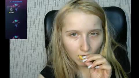Snapshot of amanda_sherr chatting on 02-09-25, 10:11 Amanda online show from 02-09-25, 10:11